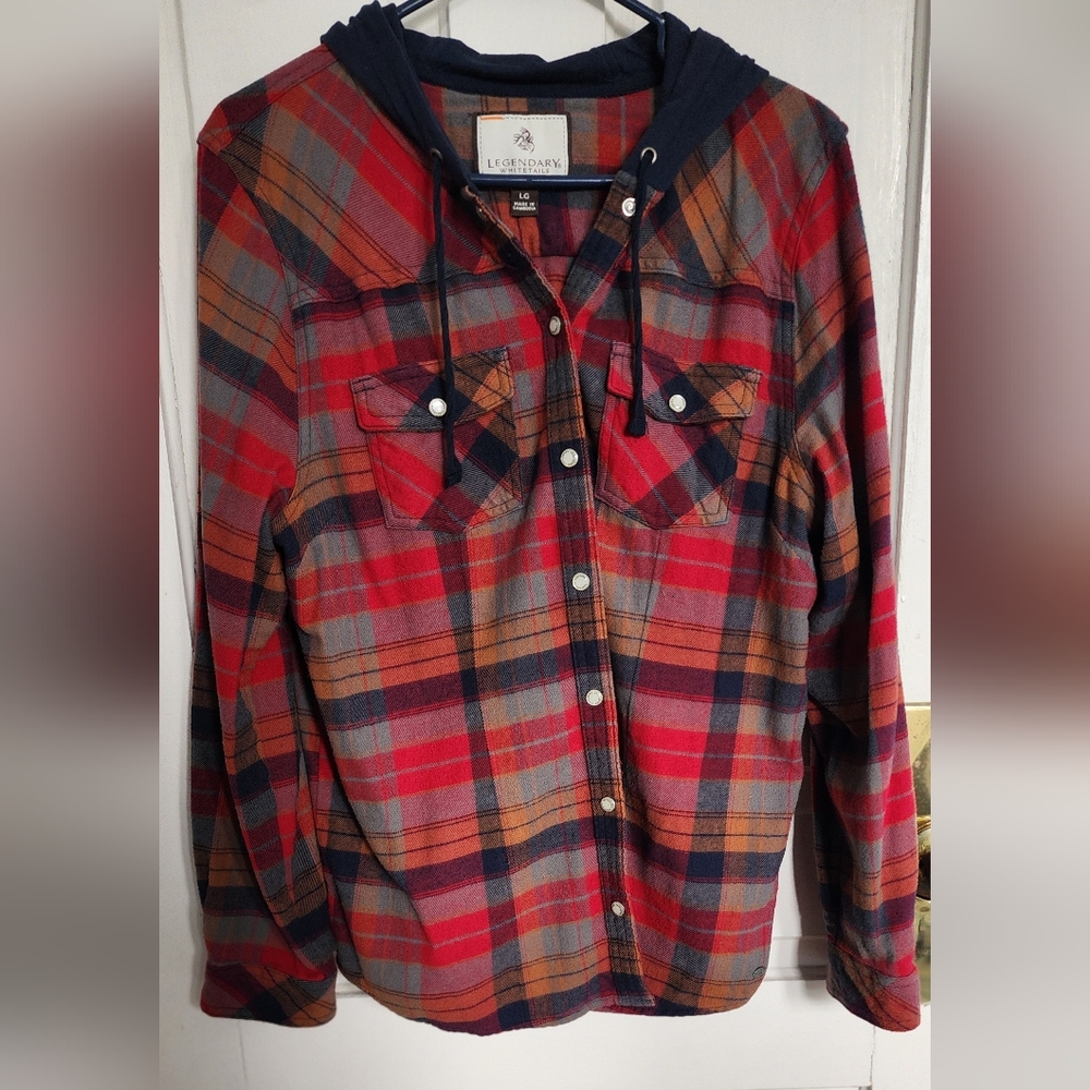 Womens Legendary Whitetails Hooded Flannel Large